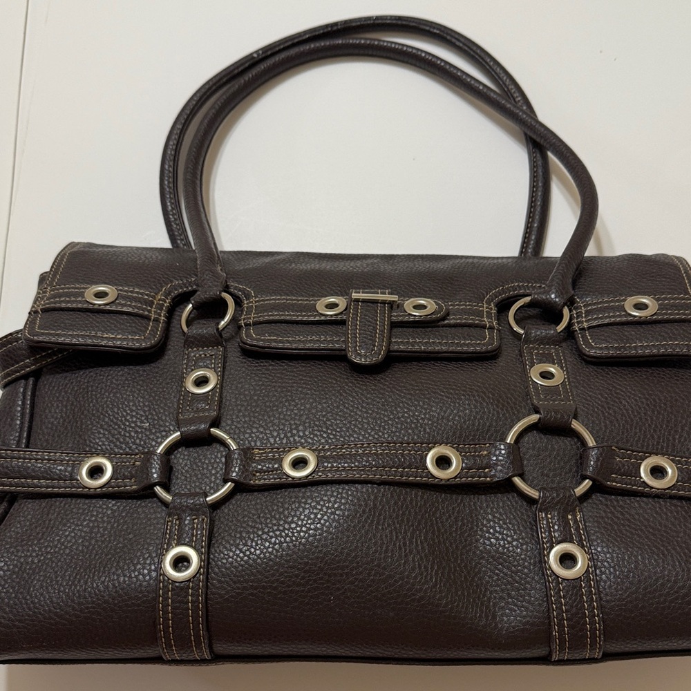 Elegant Brown Leather Handbag